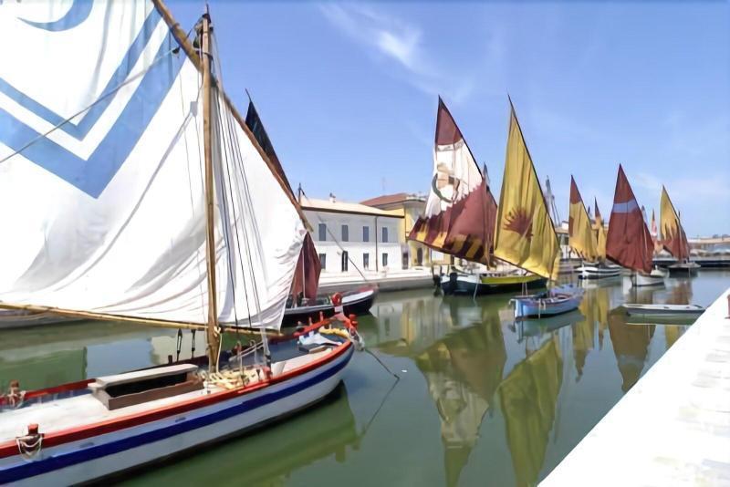 Hotel Trevi Cesenatico Eksteriør bilde
