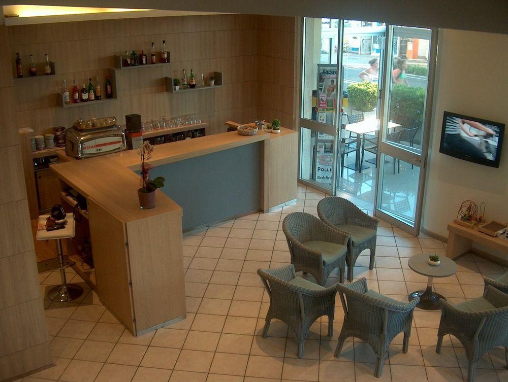 Hotel Trevi Cesenatico Eksteriør bilde