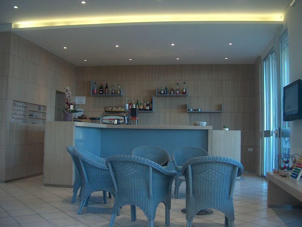 Hotel Trevi Cesenatico Eksteriør bilde